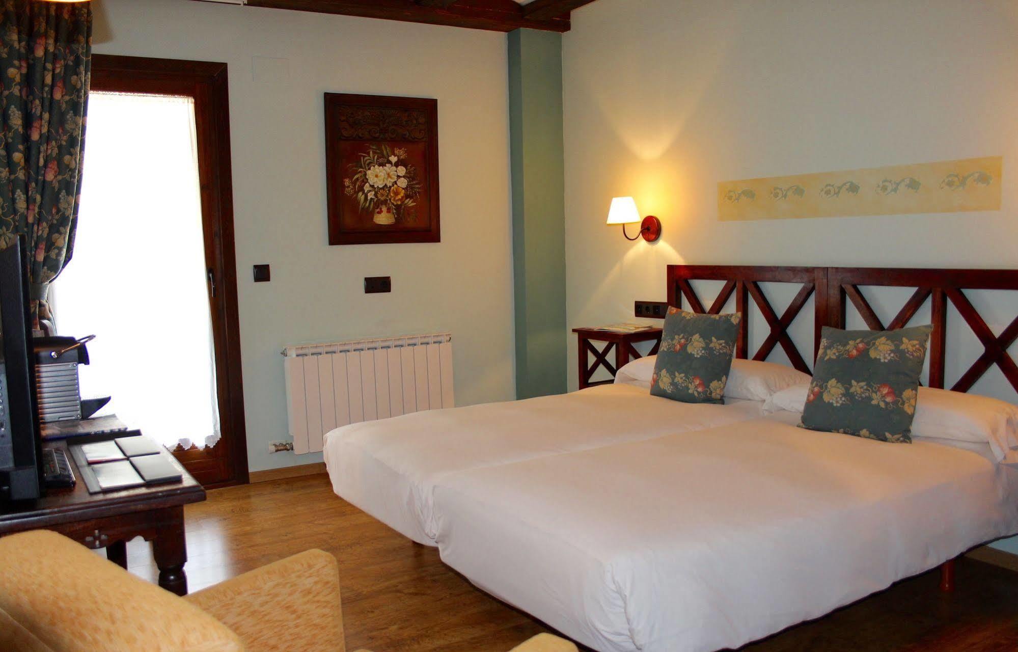 Hotel Casa Arcas Villanova Eksteriør bilde