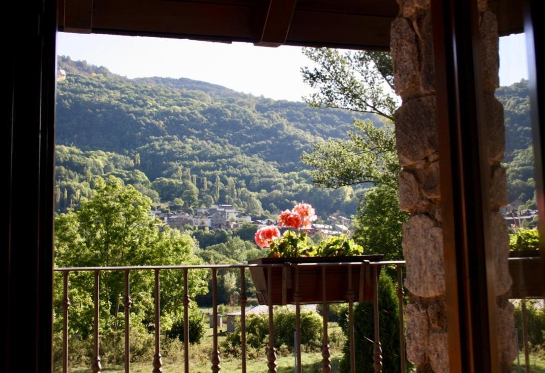Hotel Casa Arcas Villanova Eksteriør bilde